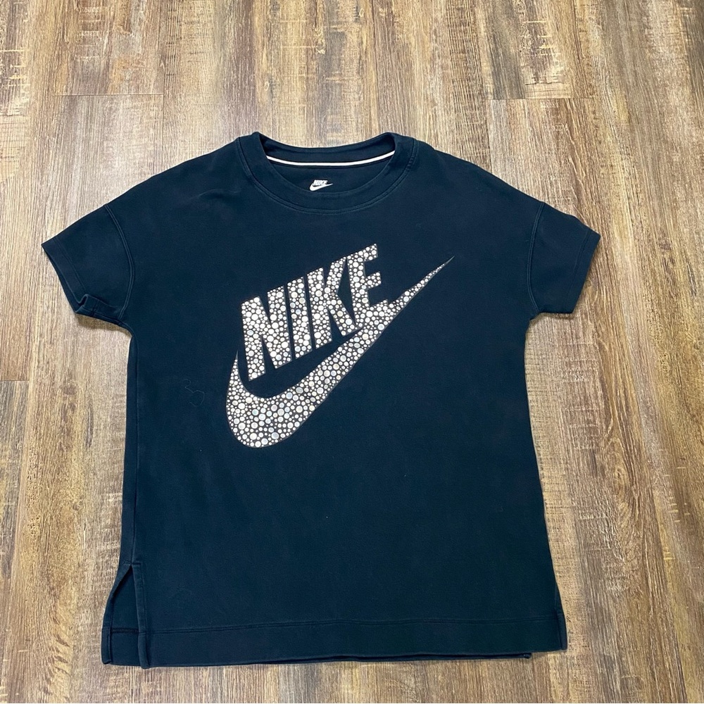 Nike Black Tee with Metallic Logo Heavyweight Tshirt Casual Sporty Athletic‎ Med - Picture 3 of 7